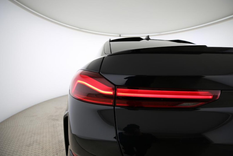 Vehicle image BMW X6