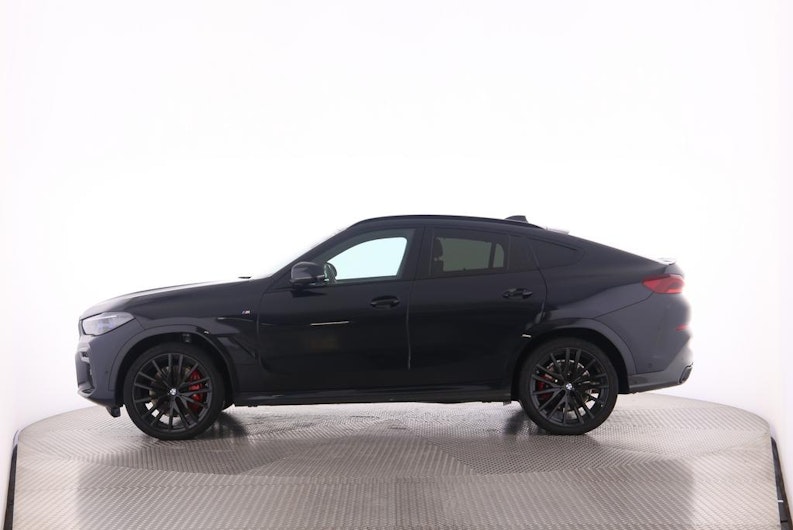 Vehicle image BMW X6