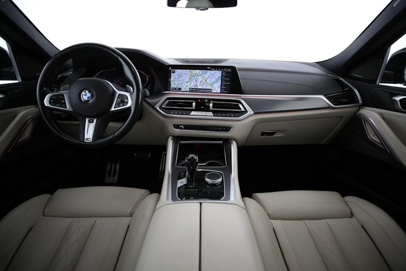 Vehicle image BMW X6