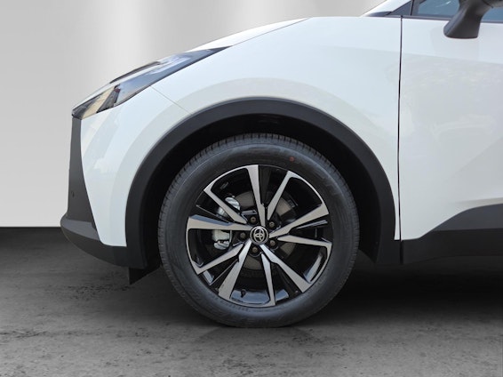 Vehicle image 8 Vehicle image 8