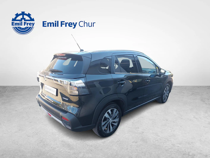 Fahrzeugbild SUZUKI S-CROSS