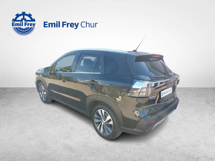Fahrzeugbild SUZUKI S-CROSS