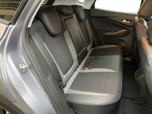 Opel 1.6 T PHEV 13.2 kWh Excellence 224 2WD