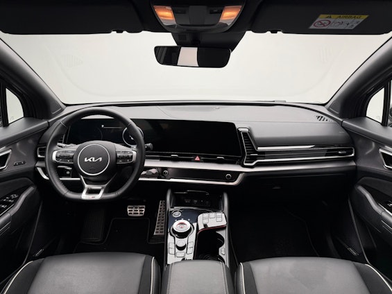 Vehicle image 8 Vehicle image 8