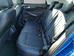 Vehicle image OPEL Grandland X 1.6 T Ultimate