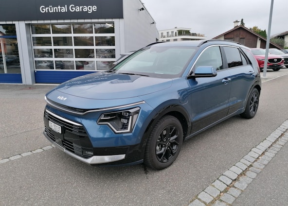 First vehicle image First vehicle image