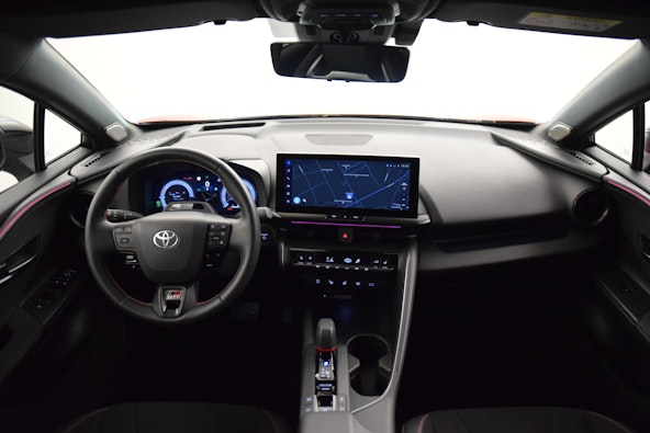 Vehicle image 12