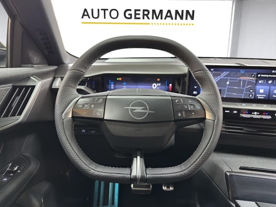 Vehicle image 10 Vehicle image 10