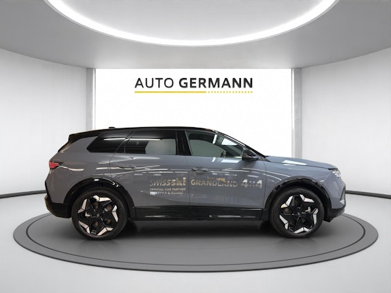 Vehicle image 6 Vehicle image 6