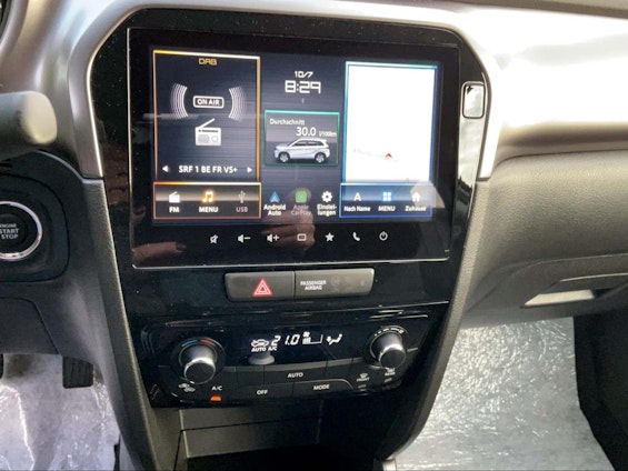 Vehicle image 9 Vehicle image 9