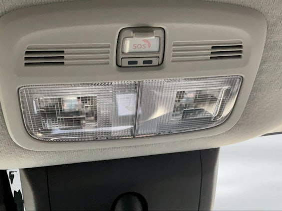 Vehicle image 15 Vehicle image 15