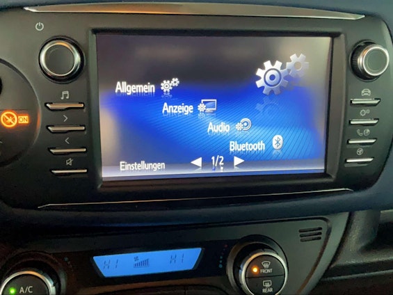 Vehicle image 8 Vehicle image 8