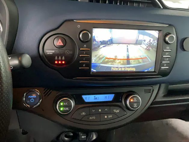 Toyota Yaris 1.5 VVT-i HSD Style