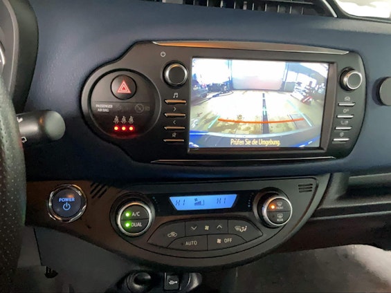 Vehicle image 6 Vehicle image 6