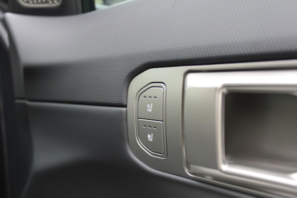 Vehicle image 7 Vehicle image 7