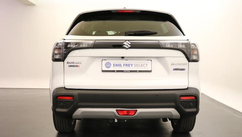 Vehicle image SUZUKI S-CROSS