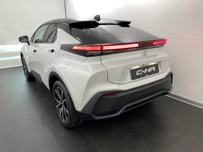image du véhicule TOYOTA C-HR