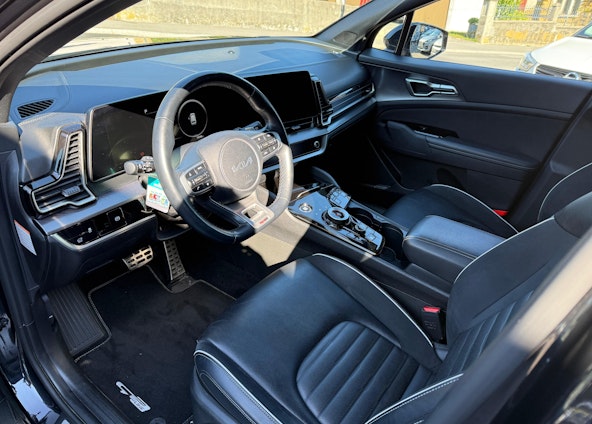 Vehicle image 4 Vehicle image 4