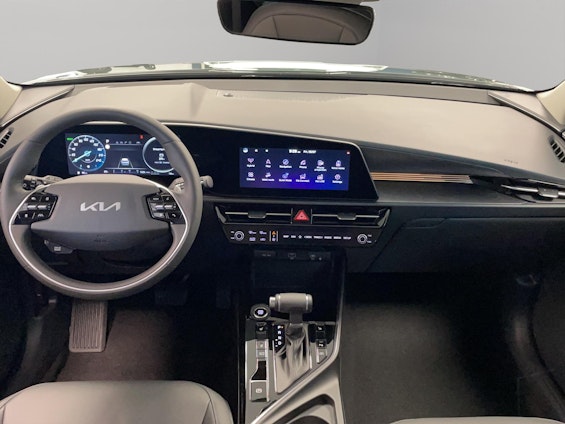 Vehicle image 6 Vehicle image 6