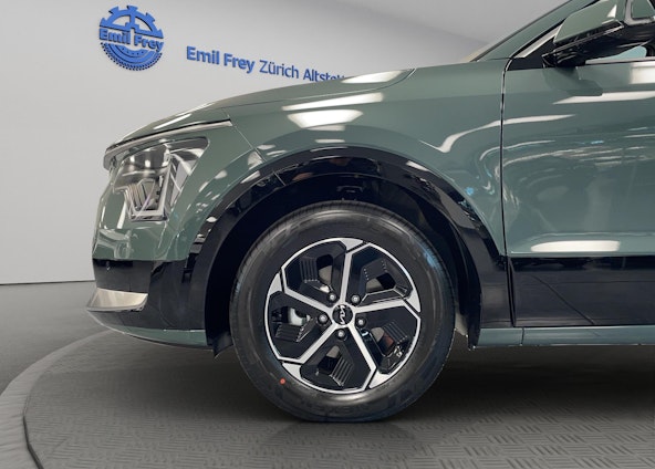 Vehicle image 10 Vehicle image 10