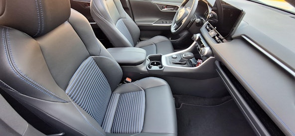 Vehicle image 6 Vehicle image 6