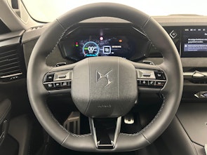 Vehicle image DS AUTOMOBILES No4 E-Tense Étoile Alcantara