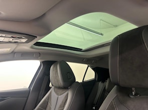 Vehicle image DS AUTOMOBILES No4 E-Tense Étoile Alcantara