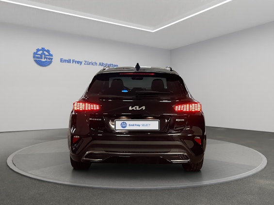 Vehicle image 4 Vehicle image 4