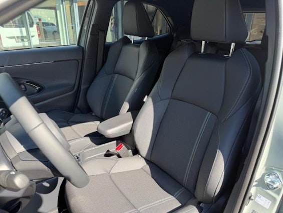 Vehicle image 21