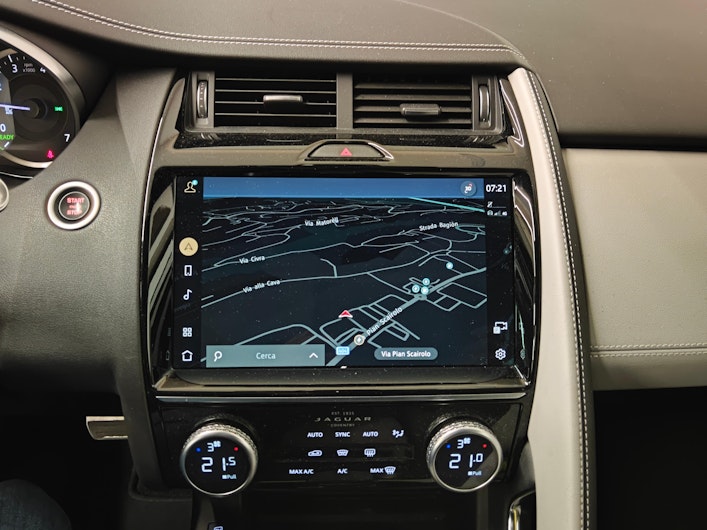 Vehicle image JAGUAR E-PACE