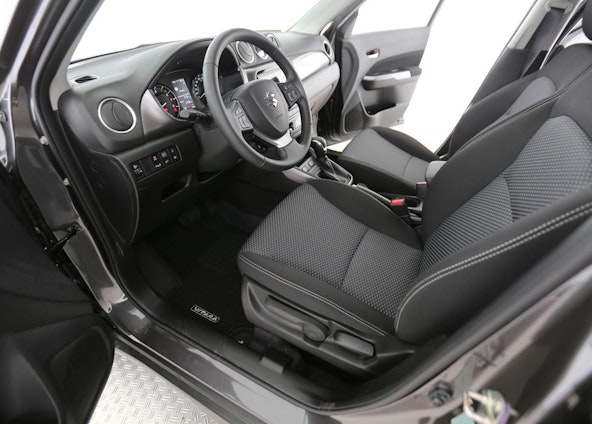 Vehicle image 3 Vehicle image 3