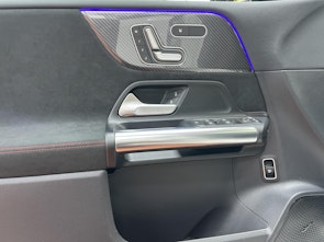 Vehicle image MERCEDES-BENZ B 220 AMG Line 4matic