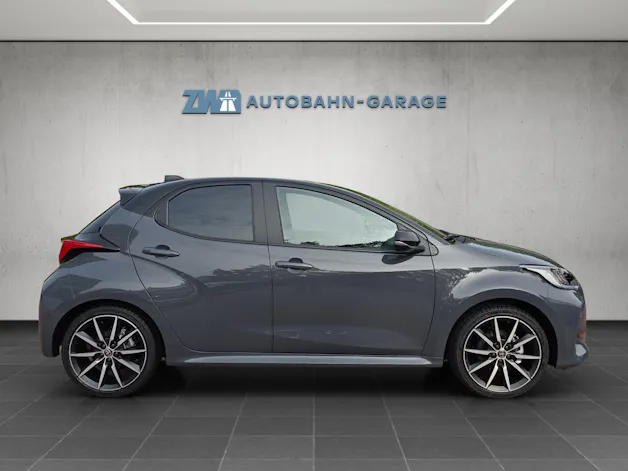 Toyota Yaris 1.5 VVT-i HSD GR Sport