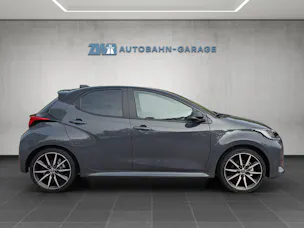 Toyota Yaris 1.5 VVT-i HSD GR Sport