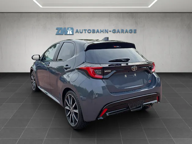 Toyota Yaris 1.5 VVT-i HSD GR Sport