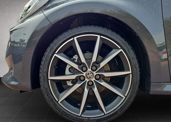 Vehicle image 14 Vehicle image 14