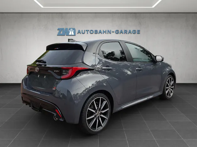 Toyota Yaris 1.5 VVT-i HSD GR Sport