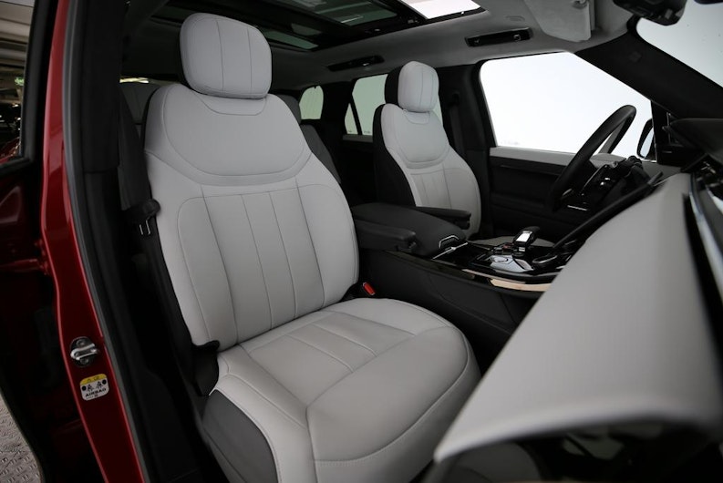 Vehicle image LAND ROVER RANGE ROVER SPORT