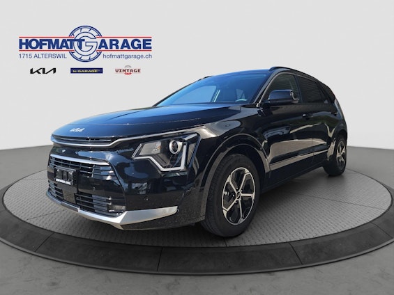 First vehicle image First vehicle image