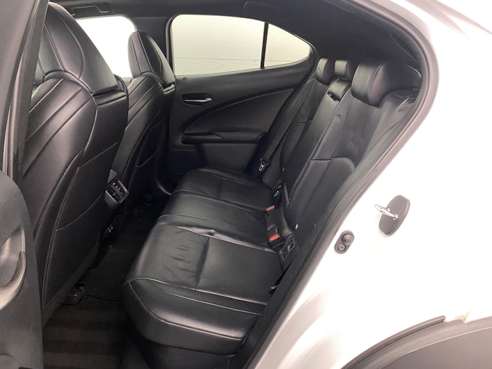 Vehicle image LEXUS UX