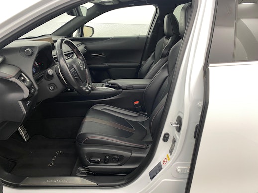 LEXUS UX 250h F-Sport 1