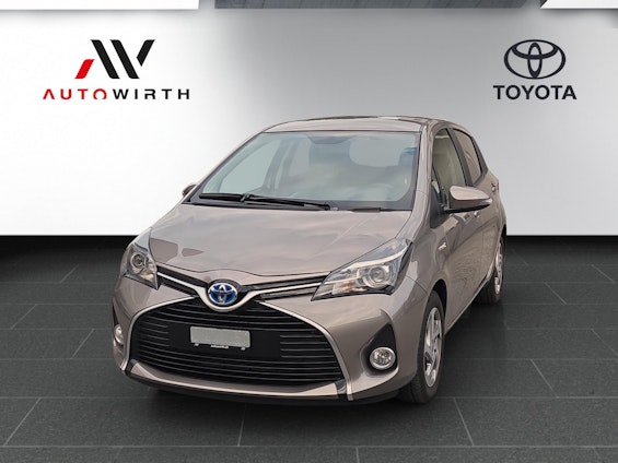 First vehicle image