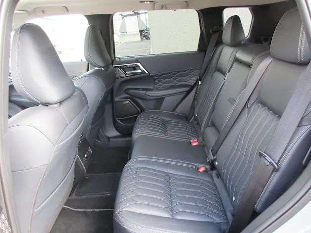 Mitsubishi Outlander 2.4 PHEV Instyle 4x4