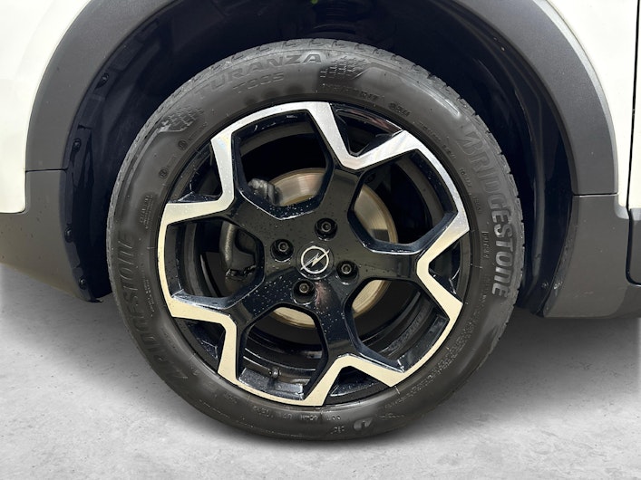 Vehicle image OPEL CROSSLAND