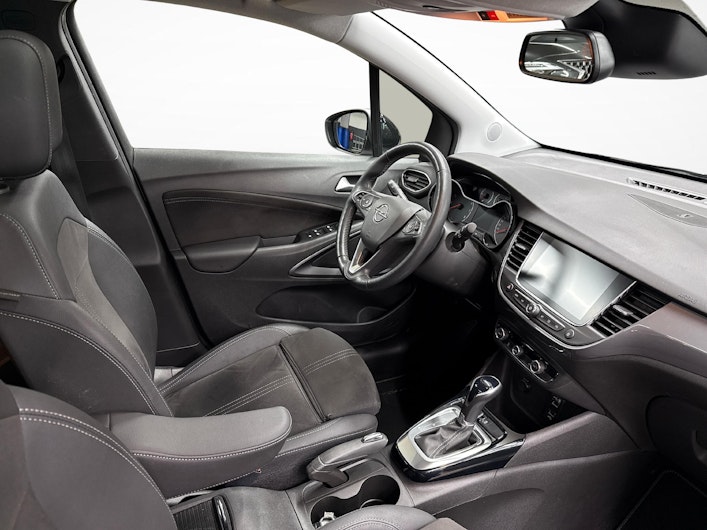 Vehicle image OPEL CROSSLAND