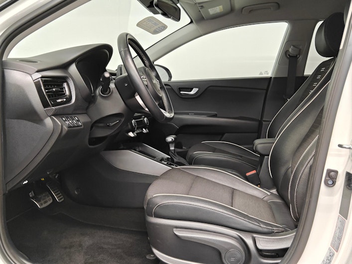 Vehicle image KIA STONIC