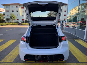 Peugeot 208 1.2 Hybrid Allure Premium