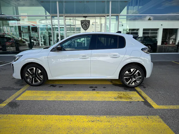 Peugeot 208 1.2 Hybrid Allure Premium