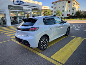 Peugeot 208 1.2 Hybrid Allure Premium