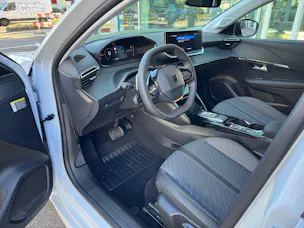 Peugeot 208 1.2 Hybrid Allure Premium